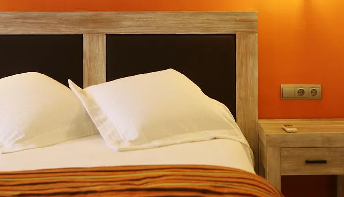 Casa Santos Pensión 3*